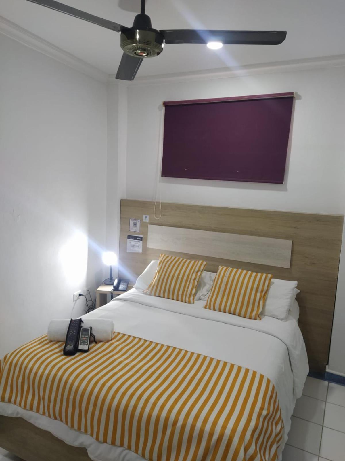Hotel La Casa 1 Montería Extérieur photo